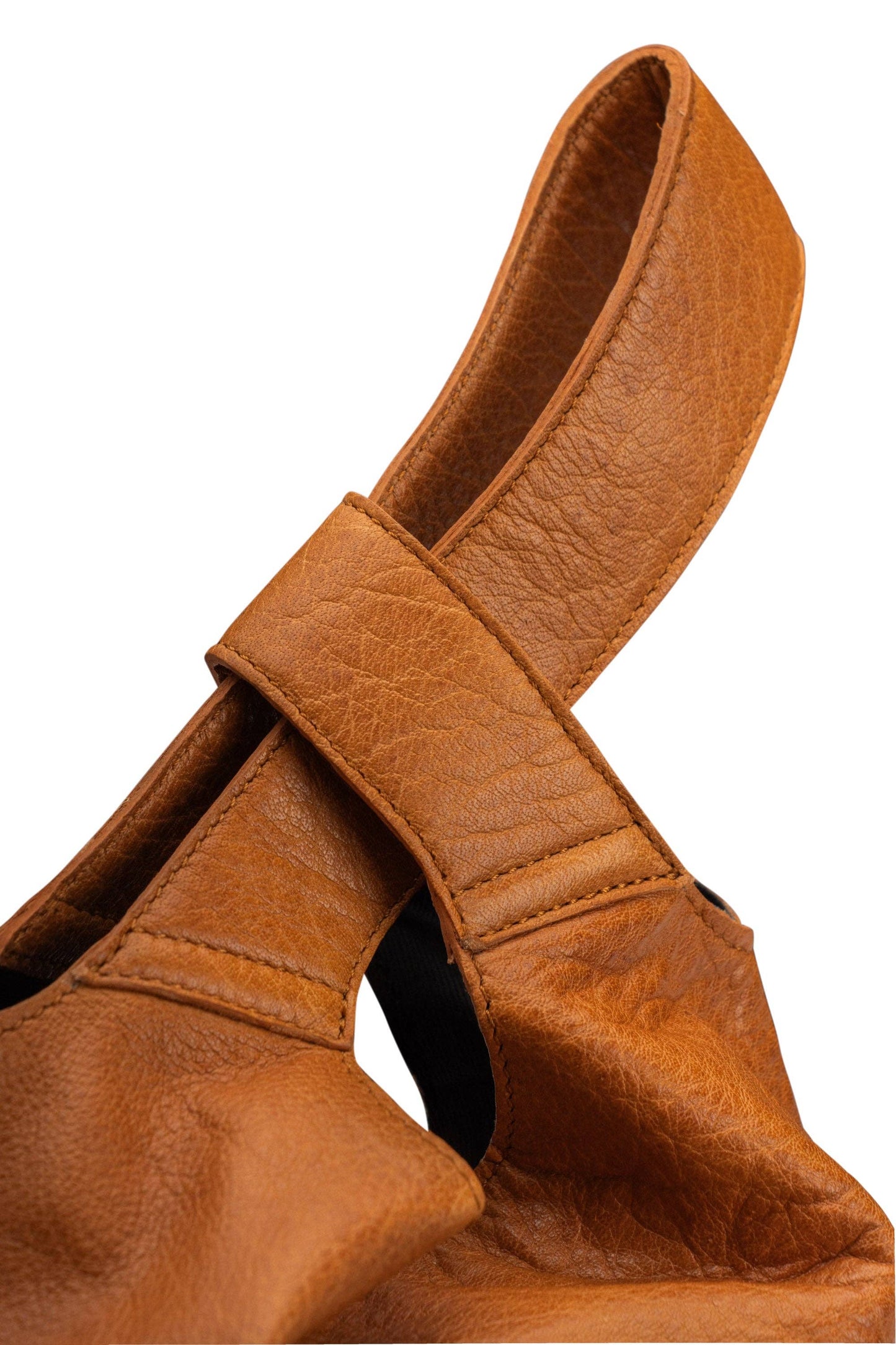 Dzana: Black / One size
