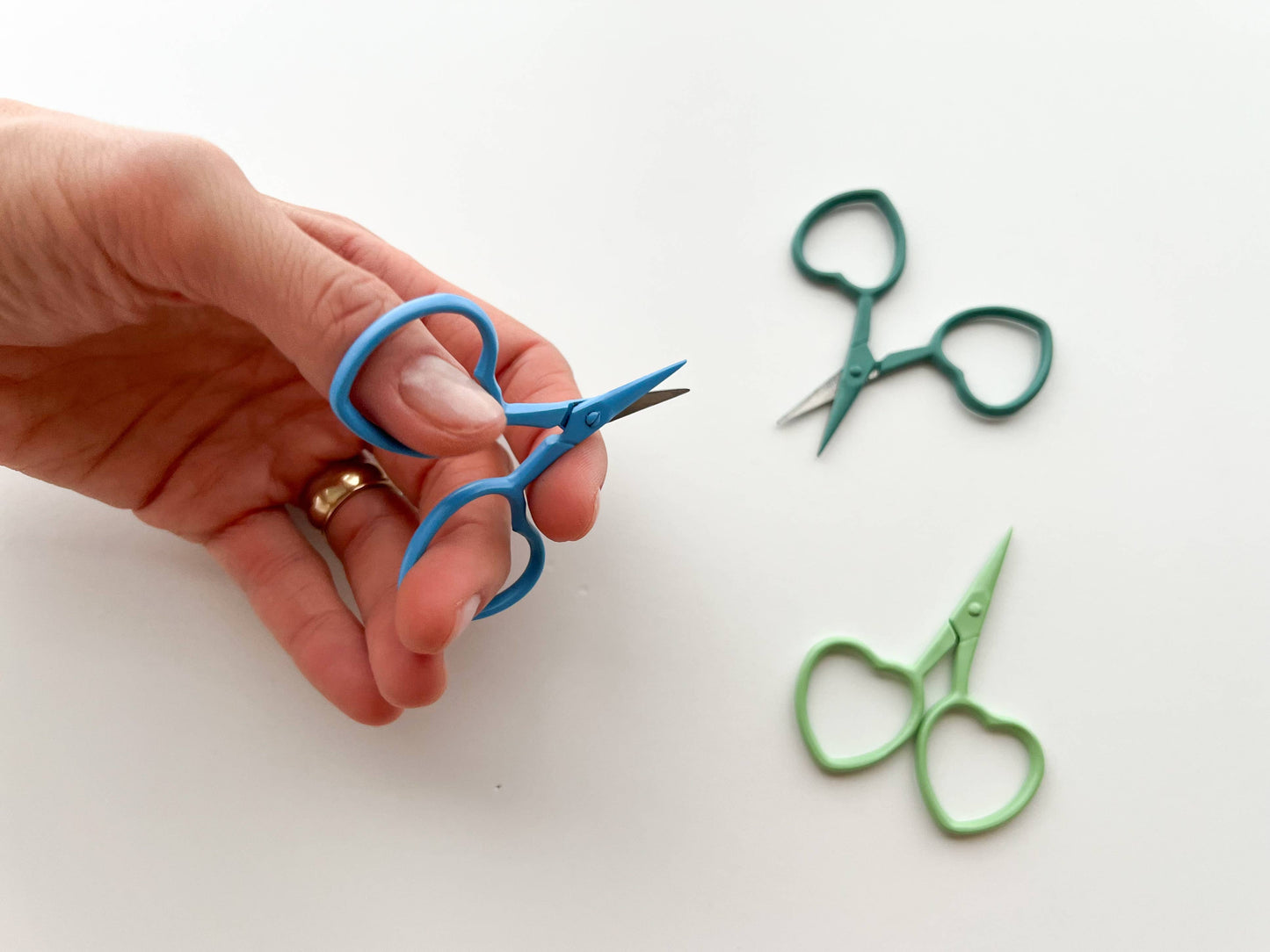 Small Heart scissors, tiny embroidery scissors, little snips: Honey