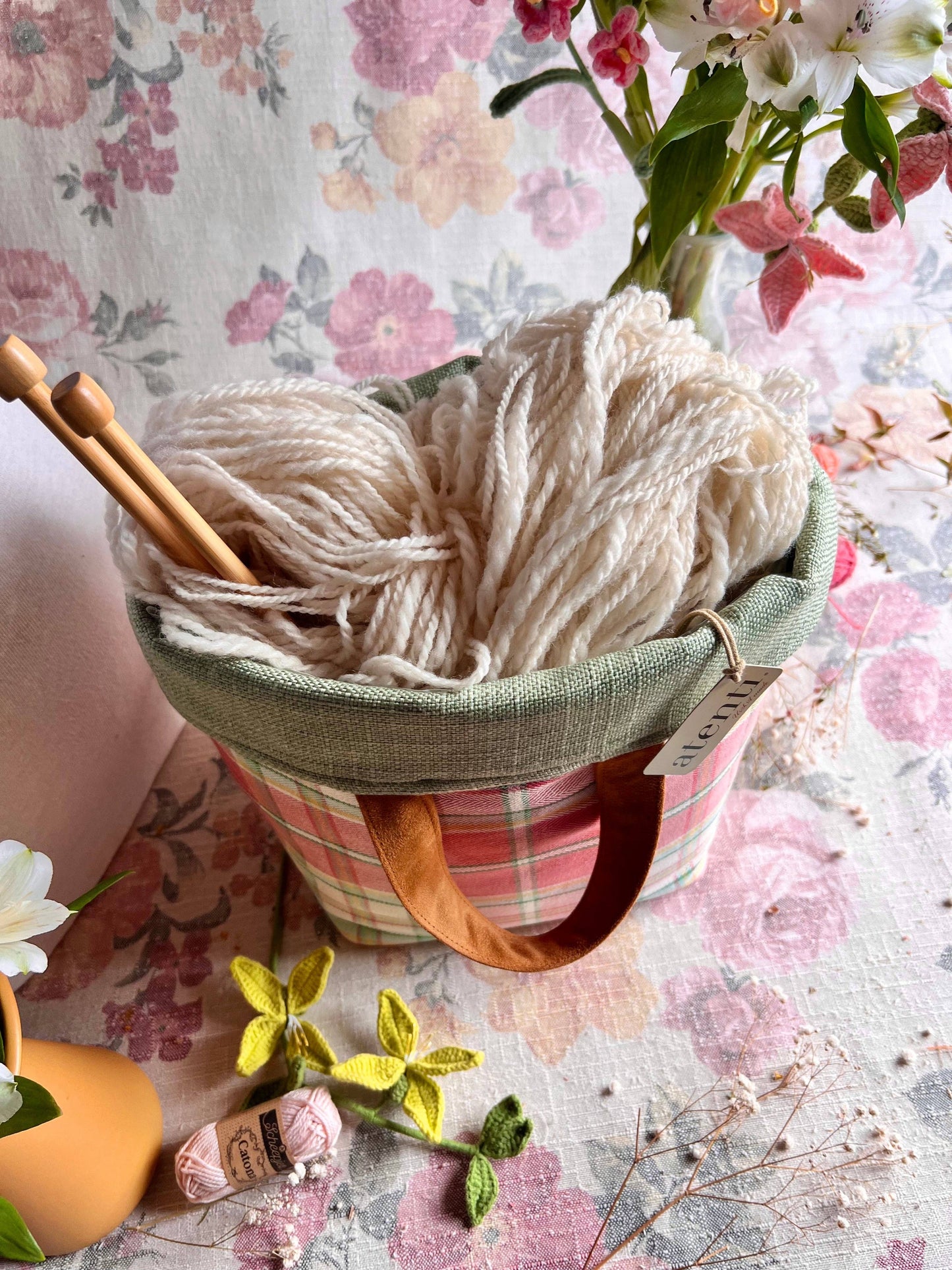 Knitting and Crochet Organizer Project Bag: Bubblegum Hope Basket