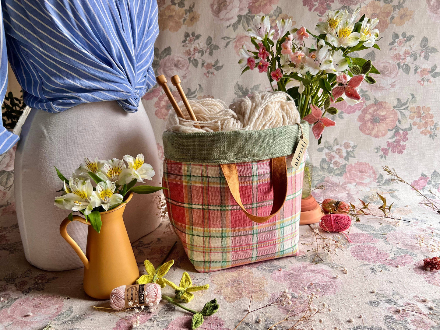 Knitting and Crochet Organizer Project Bag: Bubblegum Hope Basket