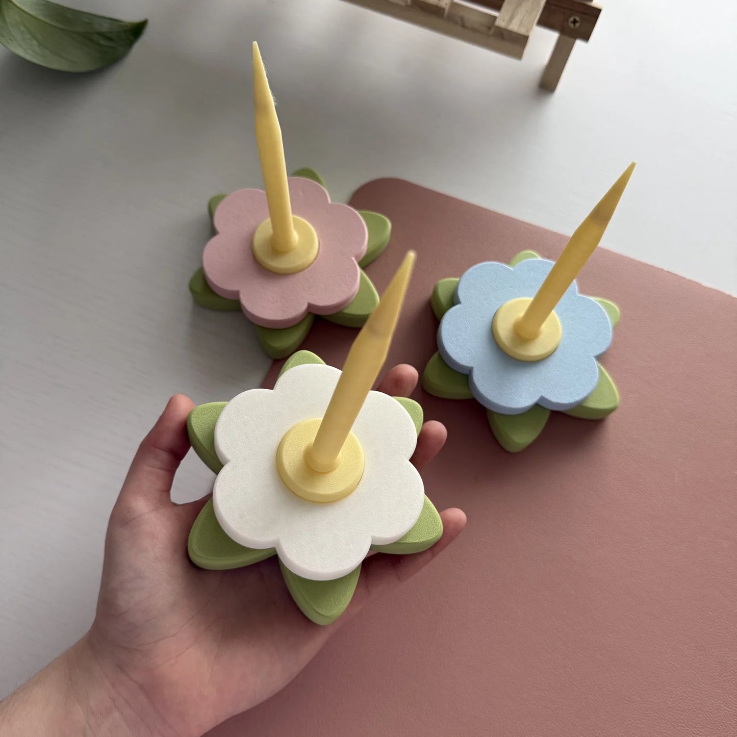 Bubble Land Yarn Spinners