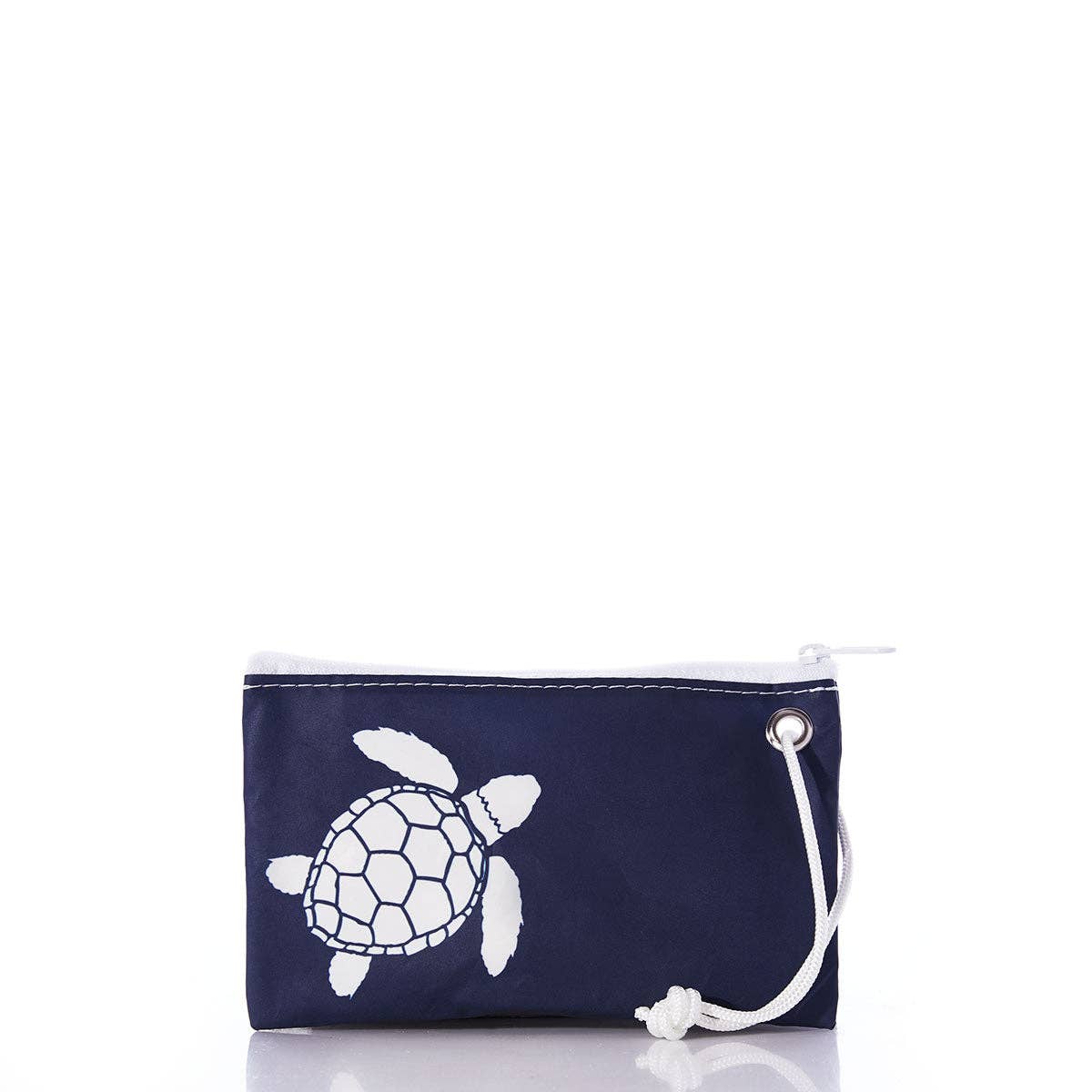 White-on-Navy Sea Turtle Wristlet