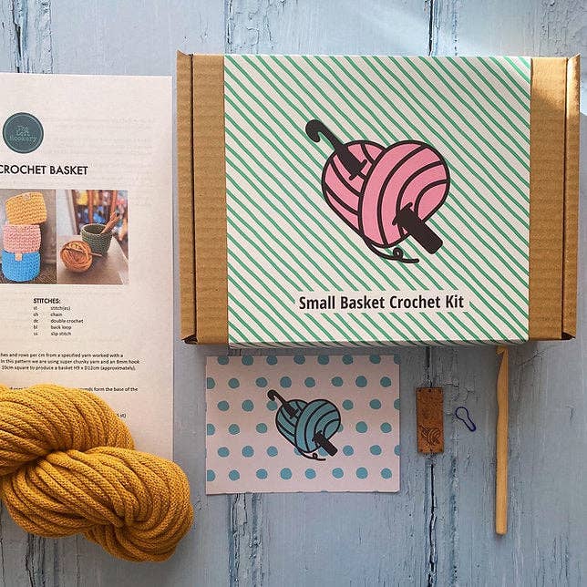 Small Crochet Basket Kit: Teal