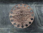 Organizador para hilo de bordar Mystical Moth, madera de nogal de Sunrise Grove