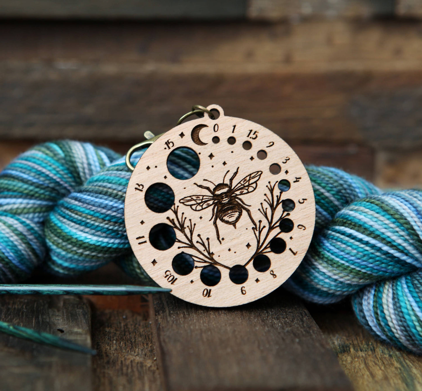 Bee & Moon Knitting Gauge - Cherry Wood, Bronze Clasp