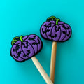 Protectores de puntas para agujas de tejer - murciélago y calabaza de Halloween de Comma Craft Co