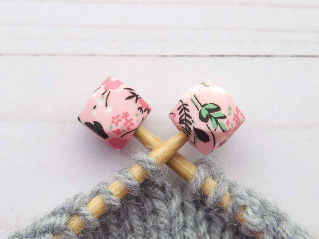 Pretty In Pink Hexagon | Topes de puntos (Stitch Stoppers) para tejer de Fox & Pine Stitches