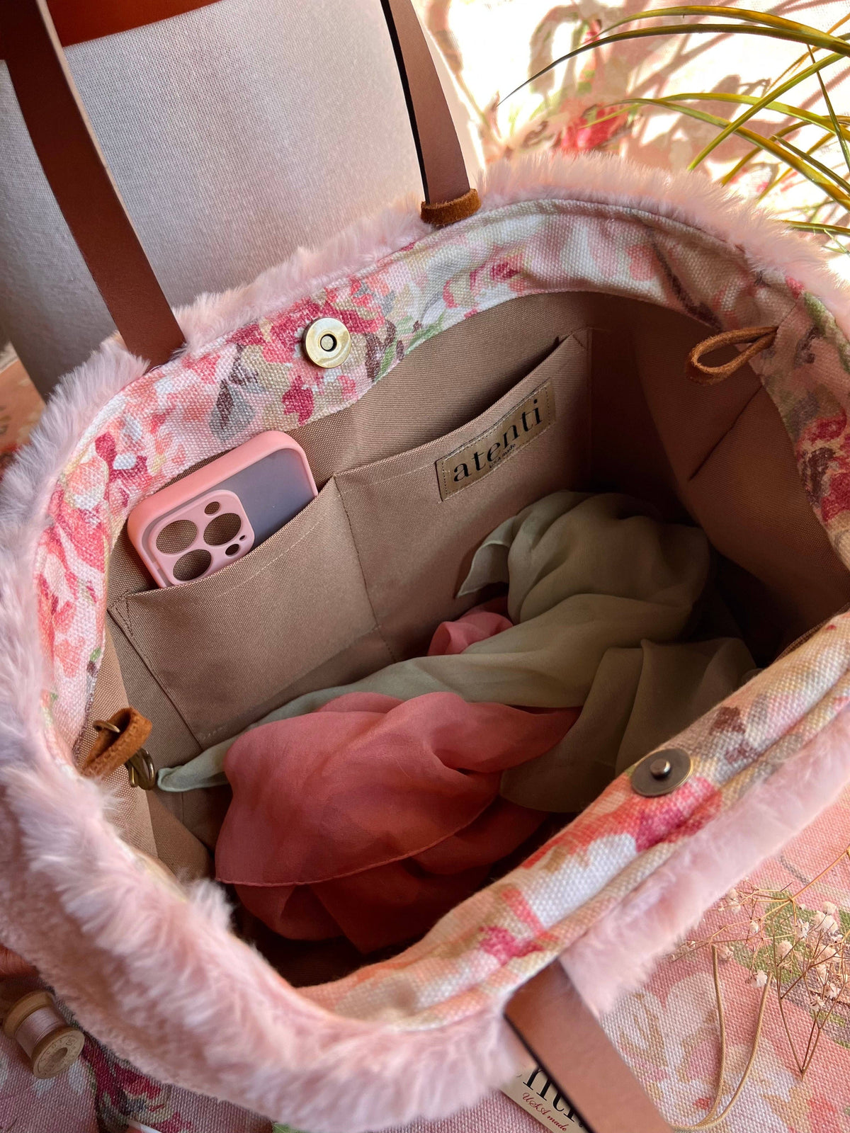Himalaya Divina; USA made handbag and small project bag by Atenti