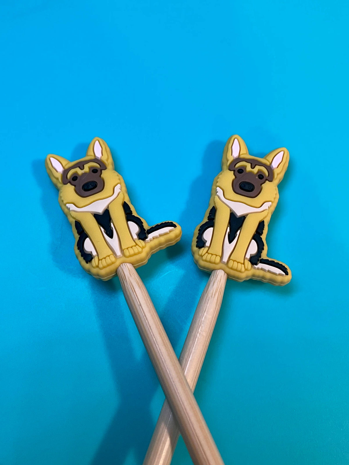 Protectores de puntas para agujas de tejer pastor alemán, perro mascota, de Comma Craft Co