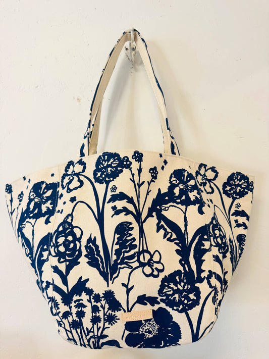 Boho Tote Bag – Flaggy Meadow: Blue