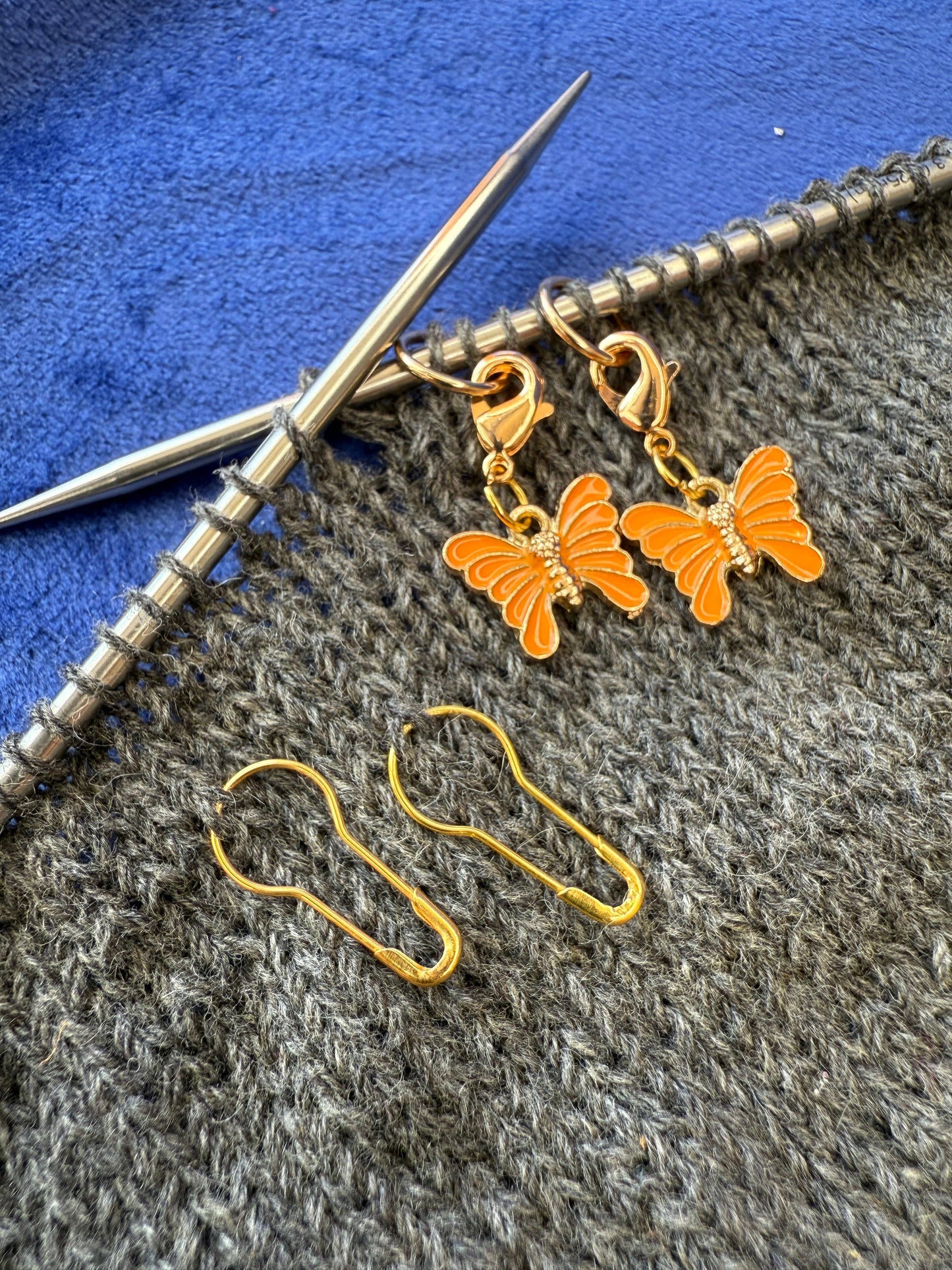 Pinecone Stitch Markers