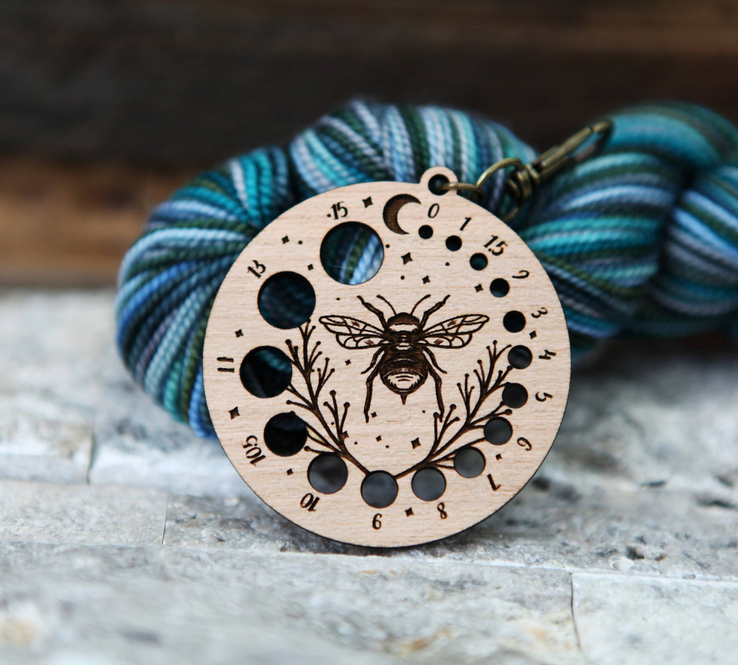 Bee & Moon Knitting Gauge - Cherry Wood, Bronze Clasp