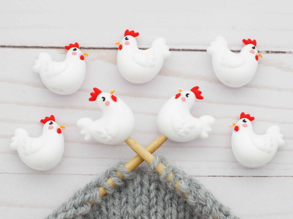 Clucking Chicken | Stitch Stoppers, accesorios para tejer, de Fox & Pine Stitches