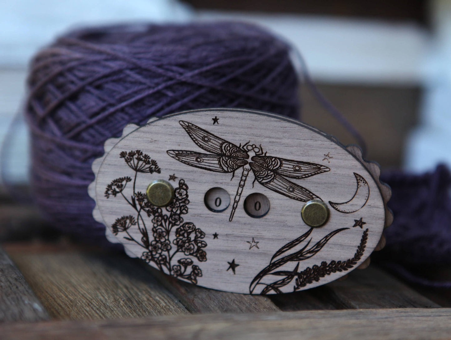 Maple Wood Dragonfly Knitting Row Counter with Stars & Moon: Walnut