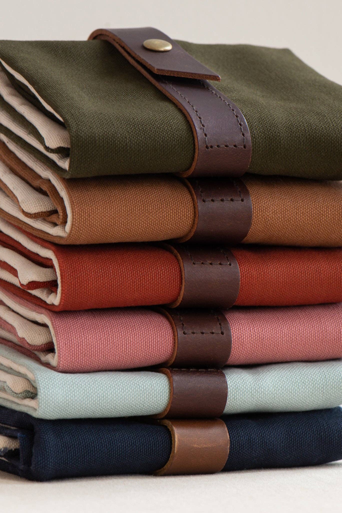 Standard canvas interchangeable needle case: Camel