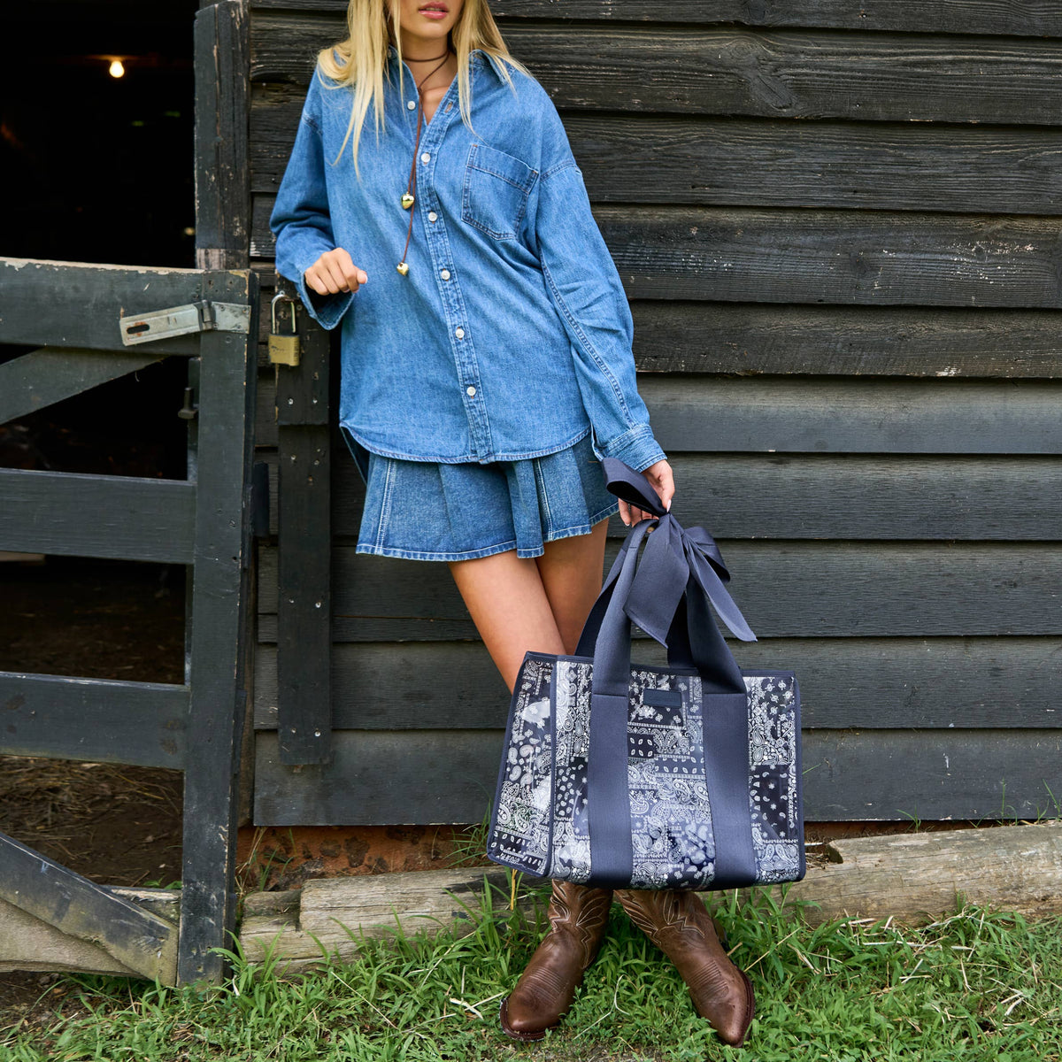 Case-Mate Navy Bandana Bow Jelly Tote Bag