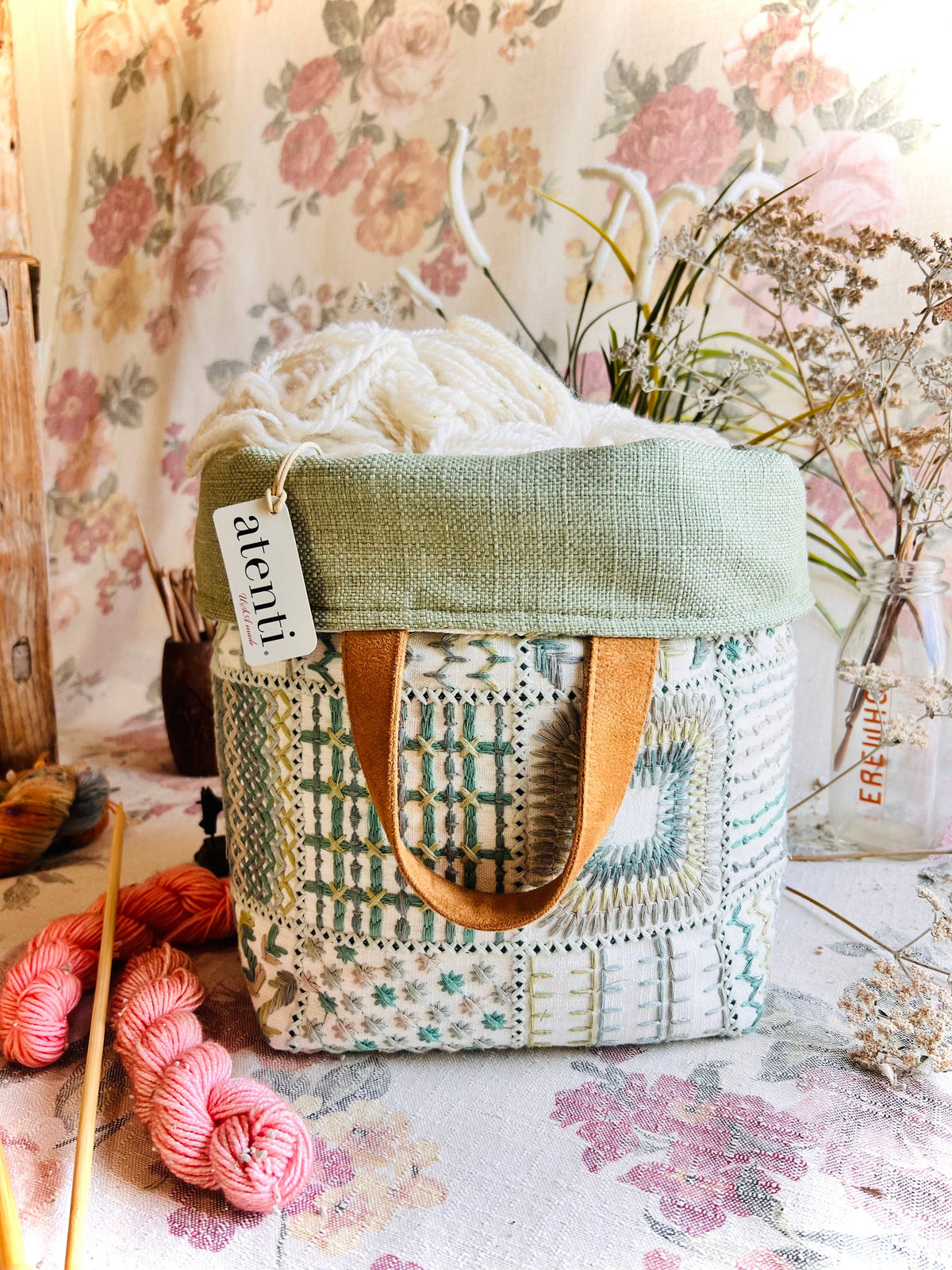 Lily Hope Basket de Atenti