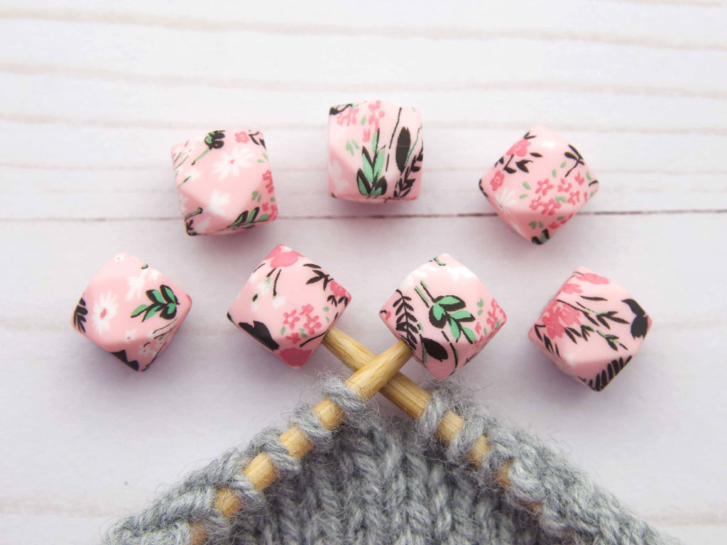 Pretty In Pink Hexagon | Topes de puntos (Stitch Stoppers) para tejer de Fox & Pine Stitches