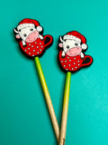 Protectores de puntas para agujas de tejer vaca navideña con taza, invierno, de Comma Craft Co