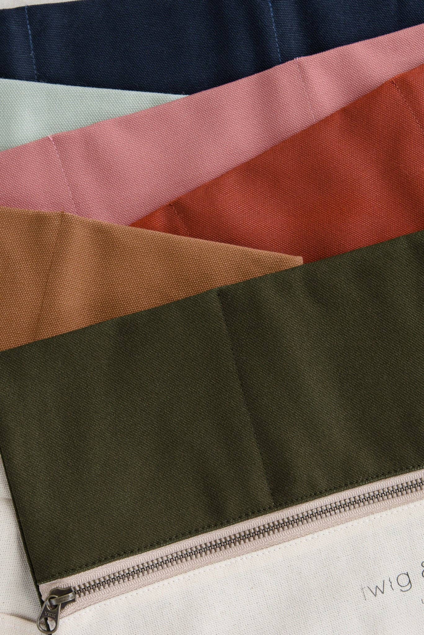 Standard canvas interchangeable needle case: Camel