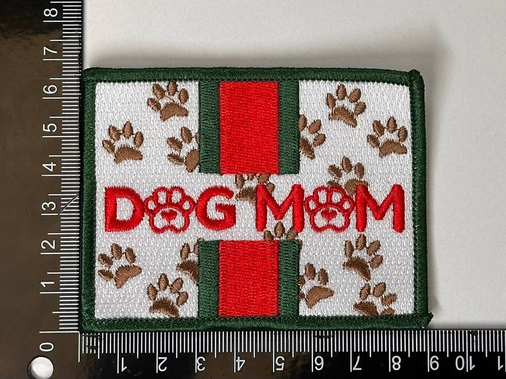 Dog Mom Pucci/Gucci, parche de patitas, parche de mamá perruna, parche de perro de Aloe and Milk Boutique