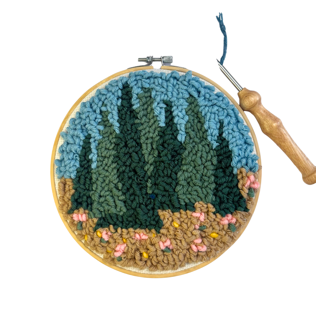 Kit DIY de bordado con punch needle Summer Forest de Plum Diddle