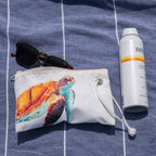 Bolsito de muñeca Multicolor Sea Turtle de Sea Bags