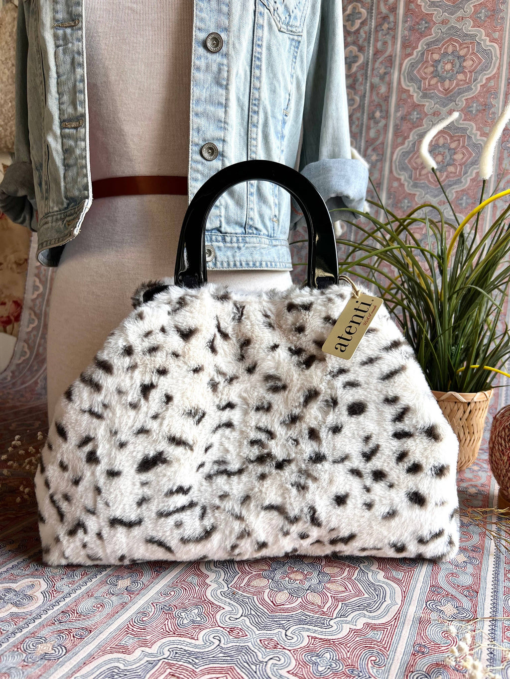Siberia Divina; bolso de mano y bolsa pequeña para proyectos hechos en EE. UU. de Atenti