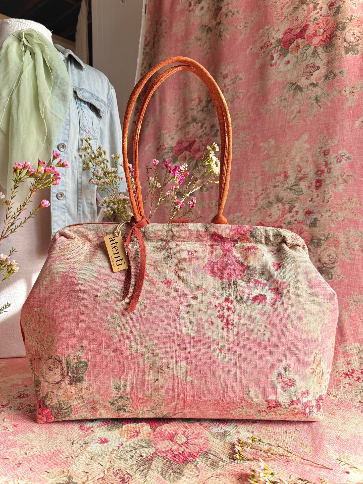 Rosewood Pioneer, Atenti USA Handmade, Floral Mary Poppins Snap Frame Bag