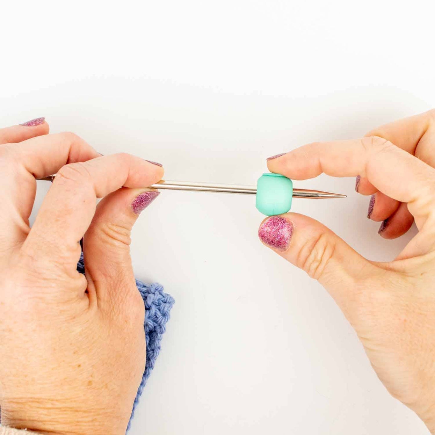 Cable Locks - Circular Needle Cord Stops - 2 pair: Bubble Gum / Medium (up to US 8)