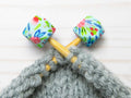 Blue Floral Hexagon | Stitch Stoppers, accesorios para tejer, de Fox & Pine Stitches