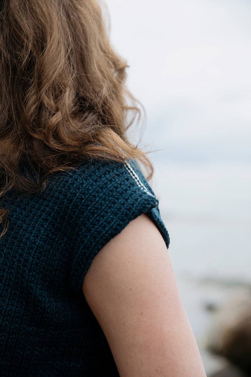 Soothing Stitches: Knits for a Quiet Mind: inglés / tapa blanda de Laine Publishing