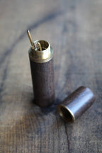 Estuche de madera para agujas de NNK Press