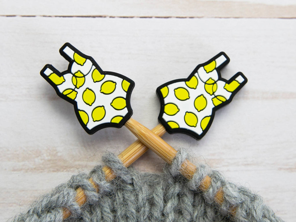 Swimsuit | Topes de puntos (Stitch Stoppers) para tejer de Fox & Pine Stitches
