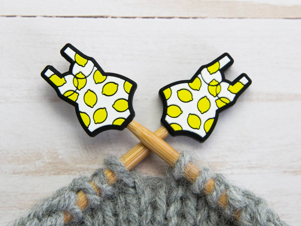 Swimsuit | Topes de puntos (Stitch Stoppers) para tejer de Fox & Pine Stitches