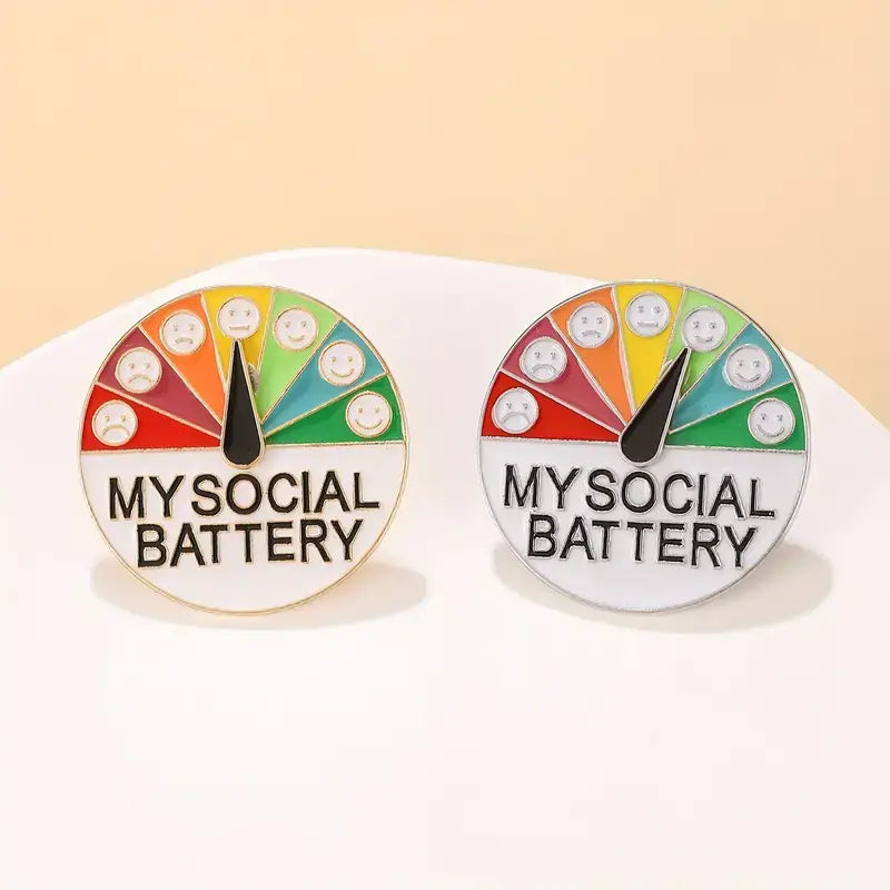 Pin de esmalte My Social Battery: medidor de ánimo de Magnifique Hearts