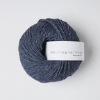 Knitting for Olive - Heavy Merino - Worsted (medio), Blue Whale