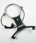 Lupa con luz manos libres de 4 in (10 cm) de Bryson