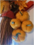 Felted Pumpkins Kit