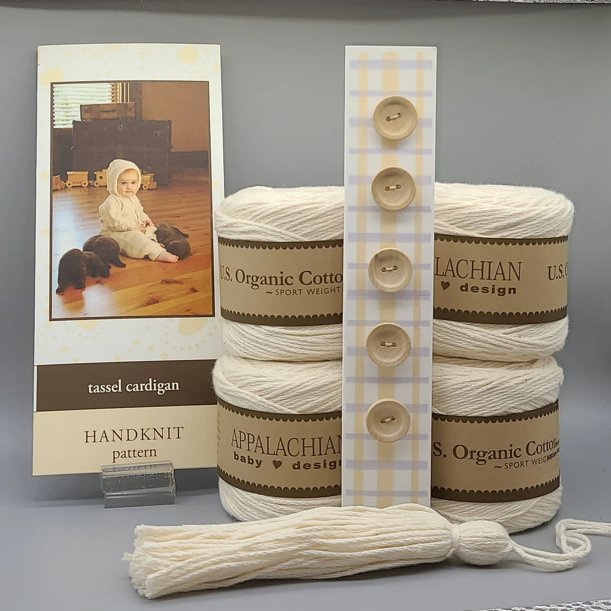 Kit de cárdigan Tassel para tejer con agujas de Appalachian Baby Design