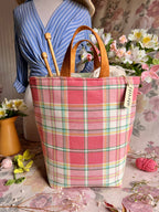 Bolsa para proyectos y organizador para tejer y crochet: Bubblegum Hope Basket de Atenti