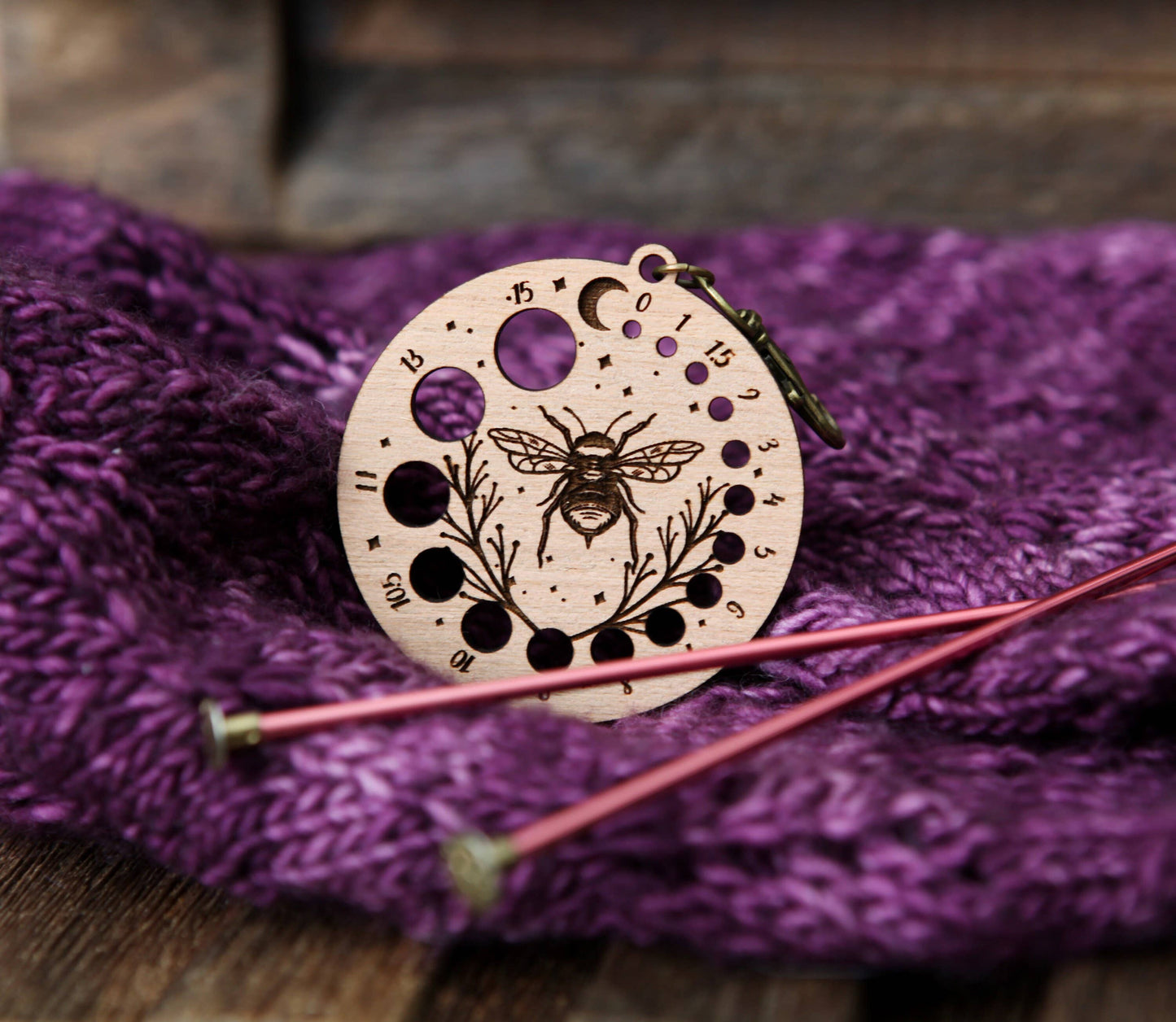 Bee & Moon Knitting Gauge - Cherry Wood, Bronze Clasp