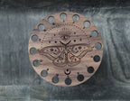 Organizador para hilo de bordar Mystical Moth, madera de nogal de Sunrise Grove