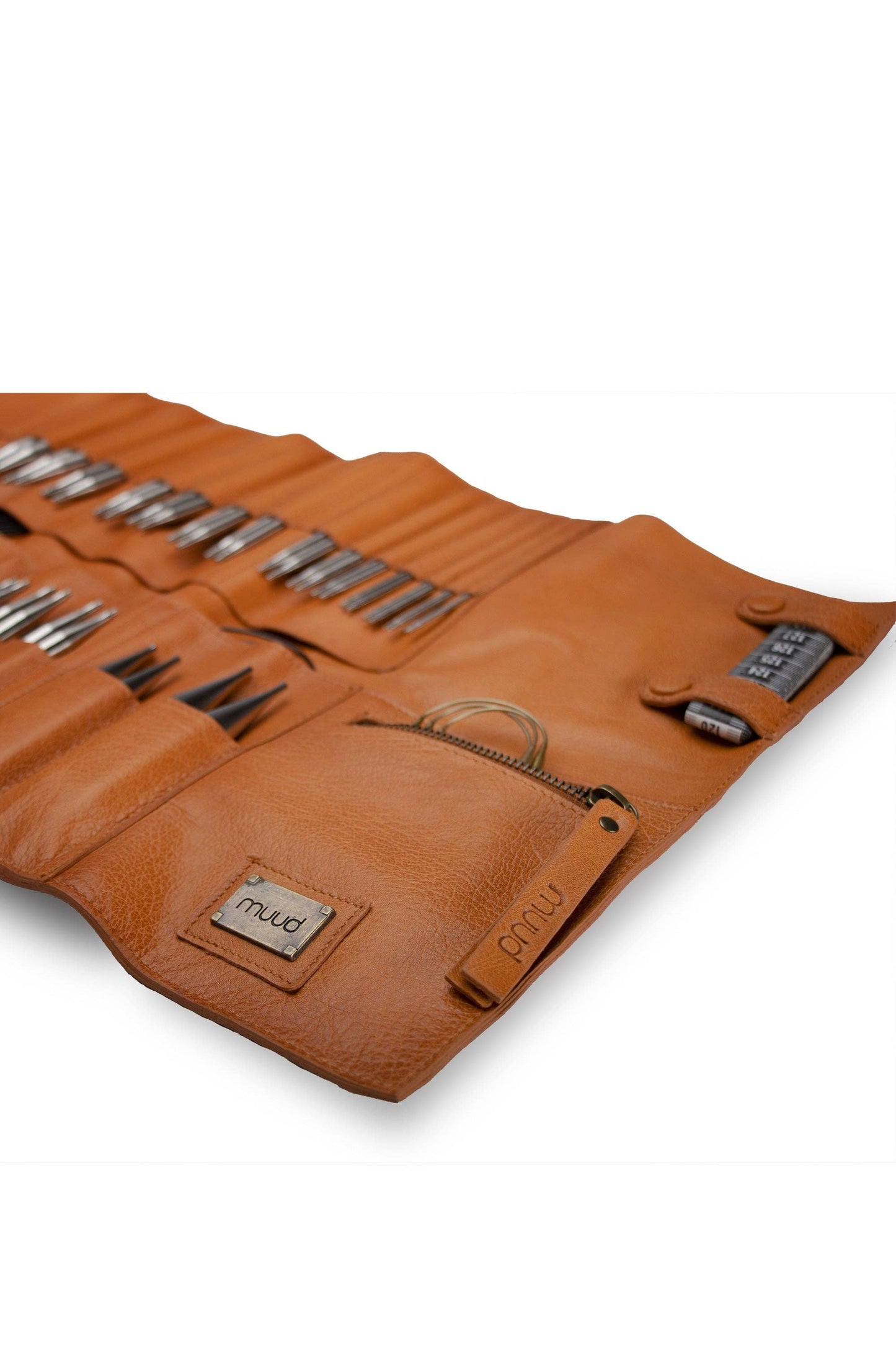 Stockholm XL Needle Case: Black / One size