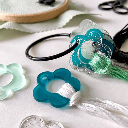 Acrylic flower floss drop set of 10 with binder ring: Frosted blue