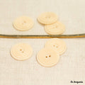 Botón Circled Sand Grain de 2 agujeros, 31 mm, de LA DROGUERIE