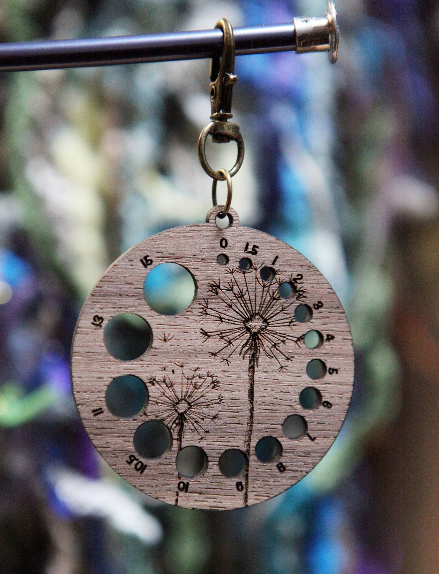 Walnut Knitting Needle Gauge Dandelion with Bronze Clasp