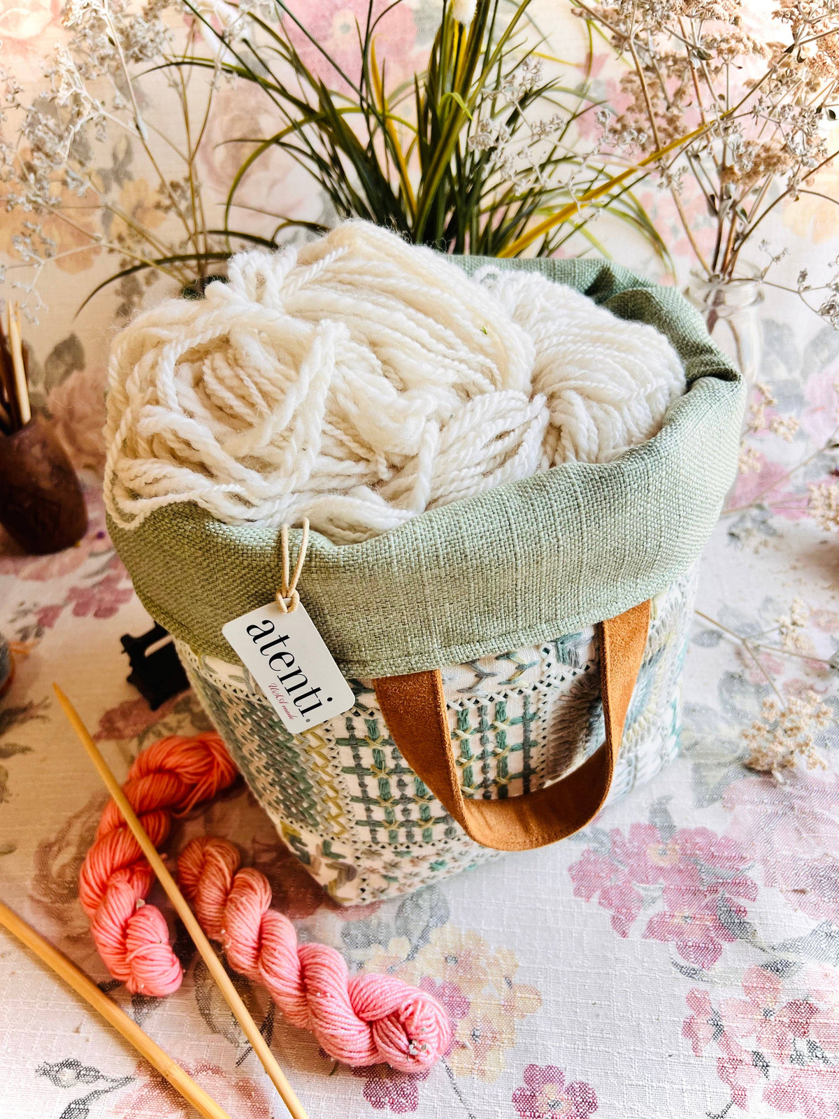 Lily Hope Basket de Atenti