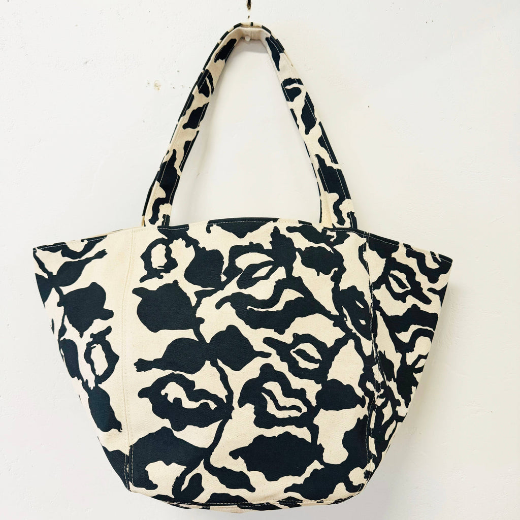Nueva bolsa tote Boho de lona Vine Black de Erin Flett