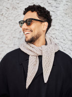 Foundations: 20 Knitted Accessories (en inglés, tapa dura) de Laine Publishing